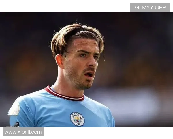 澳洲足球明星的时尚发型男士形象展示与潮流趋势分析